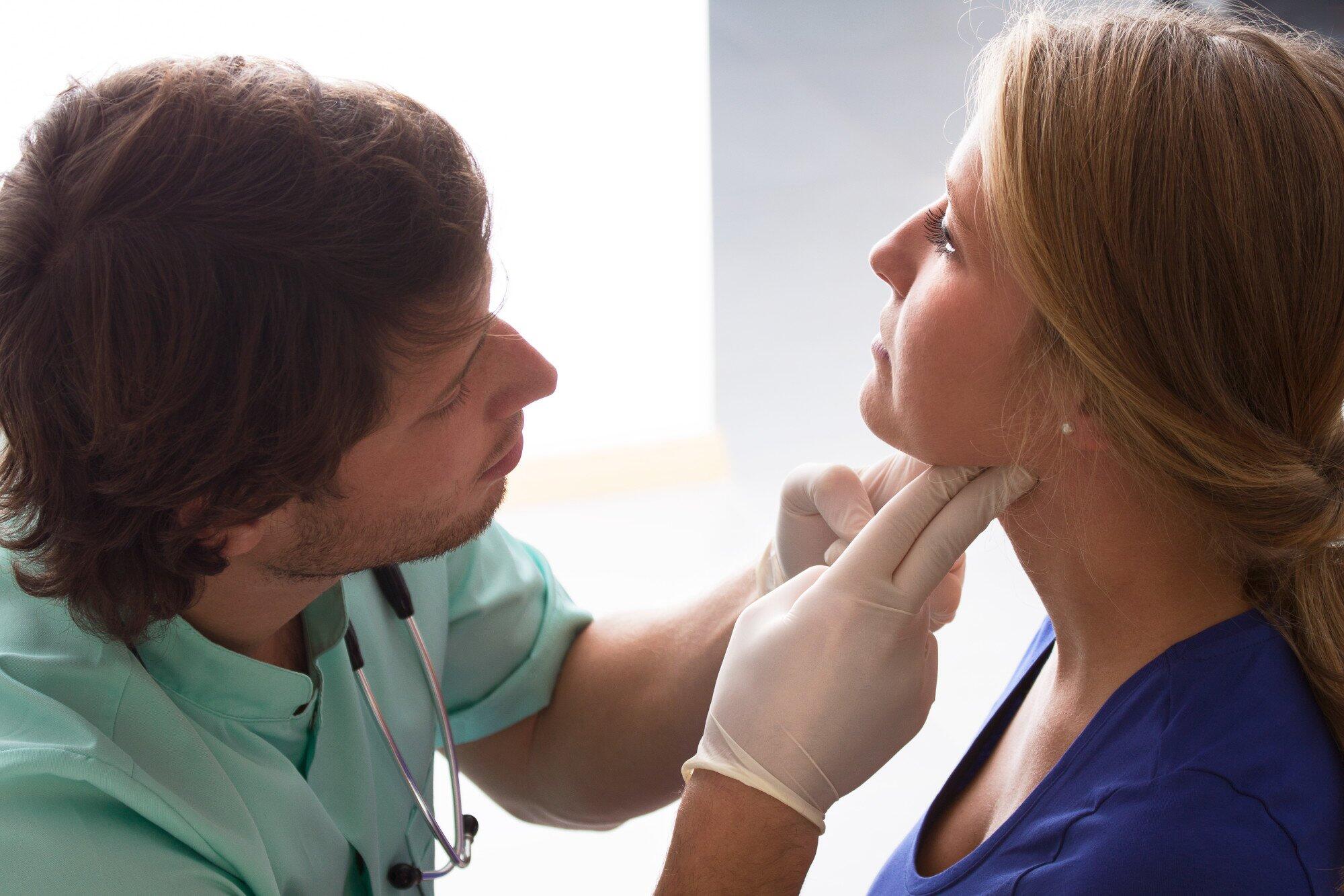 what are the early warning signs of thyroid problems