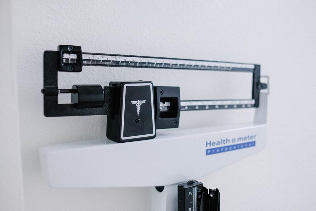 does low testosterone cause weight gain